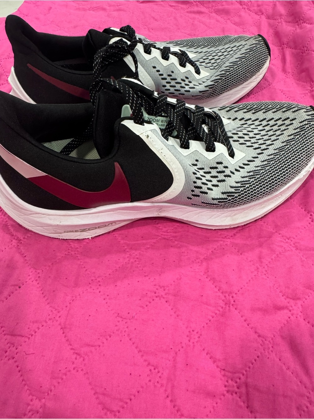 Nike Women’s Black, White & Pink Running Sneakers